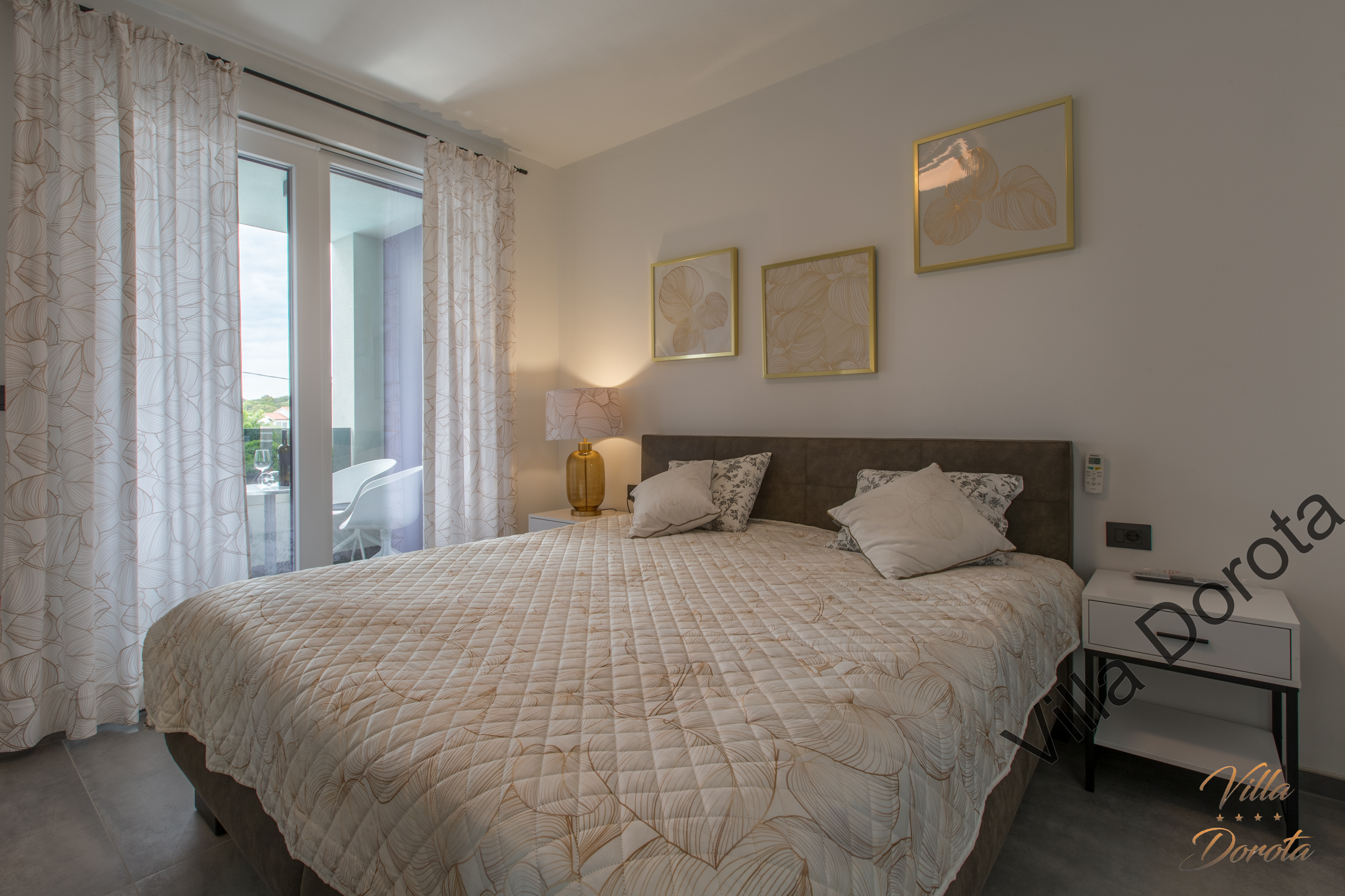 Schlafzimmer 2